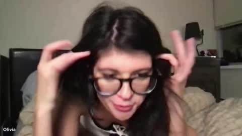 Snapshot of livis_world chatting on November 14, 12:20 am Liv online show from November 14, 12:20 am