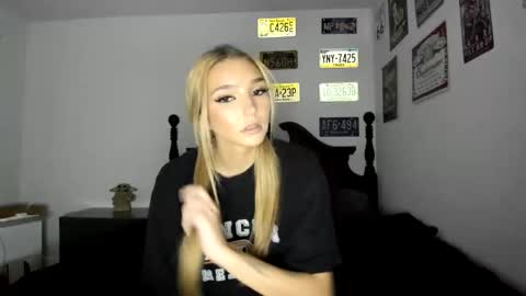 Livvy online show from April 7, 4:13 am