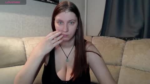 Snapshot of liyasilve chatting on October 15, 2:06 pm Liya Silve online show from October 15, 2:06 pm