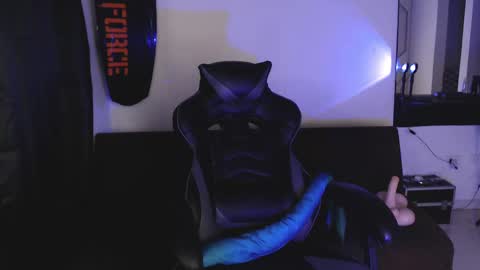 Snapshot of liz_beths chatting on October 20, 4:51 pm Elizabeth online show from October 20, 4:51 pm