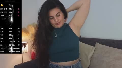 liz online show from February 3, 3:06 pm