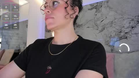 Liz  online show from February 17, 12:01 pm