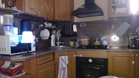 LizaCakes online show from February 27, 5:36 pm