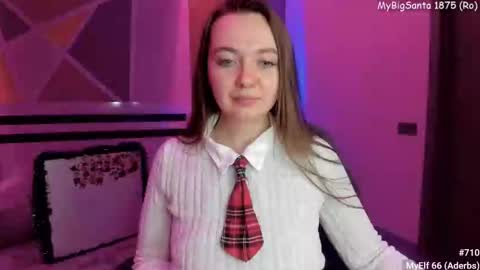 Snapshot of lizaghost chatting on December 5, 3:39 pm Girl next door online show from December 5, 3:39 pm