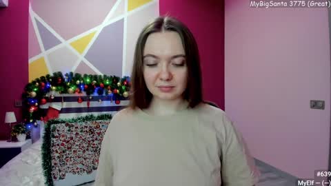 Snapshot of lizaghost chatting on December 16, 12:38 pm Girl next door online show from December 16, 12:38 pm