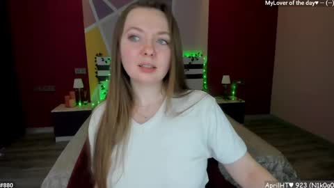 Girl next door online show from April 15, 11:39 am