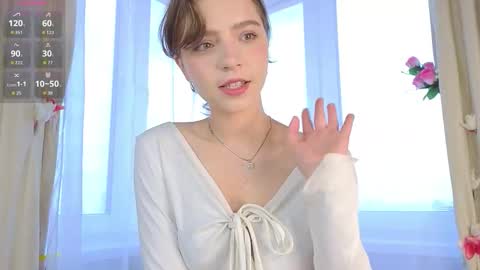 Snapshot of lizbethbiers chatting on September 19, 3:19 am Hello there im Amelia Im new here Lets have fun online show from September 19, 3:19 am