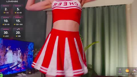 Sunnheart online show from December 10, 8:49 pm