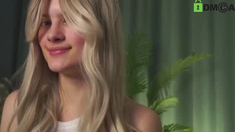 Sunnheart online show from December 29, 7:32 pm