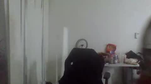 Snapshot of lizbronx17 chatting on November 18, 7:02 am aasheystar online show from November 18, 7:02 am