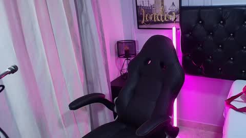 Lizz  online show from January 18, 11:43 am