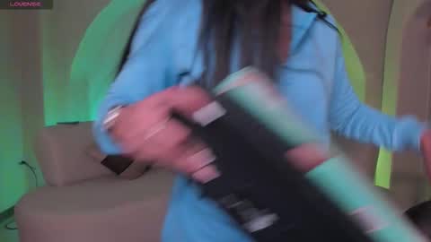 Snapshot of lizzhamilton_ chatting on September 30, 9:20 pm Lizzi online show from September 30, 9:20 pm