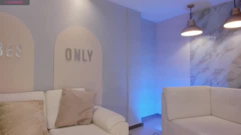 Lizzi  online show from November 2, 4:09 pm