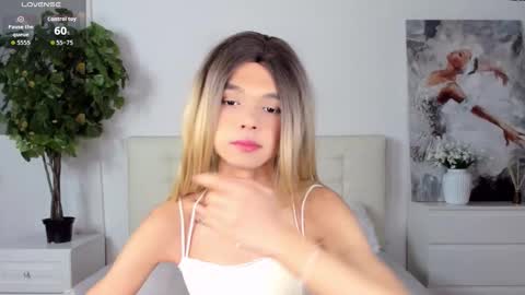 lizzydelrey online show from March 16, 10:03 pm