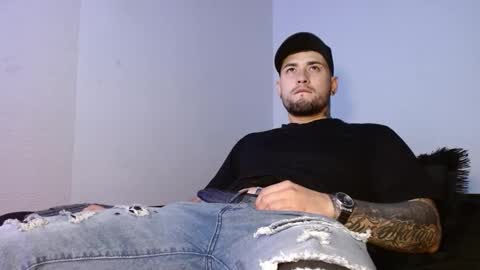 lliamm 2 online show from October 5, 3:05 am