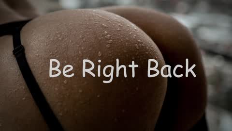 Snapshot of lnnsfw chatting on January 7, 9:46 pm Linn my new page online show from January 7, 9:46 pm