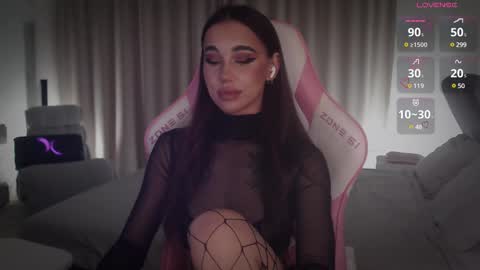 Snapshot of lnnsfw chatting on February 23, 8:33 pm Linn my new page online show from February 23, 8:33 pm