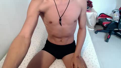 Snapshot of loaded0011 chatting on March 9, 3:54 am Rod online show from March 9, 3:54 am