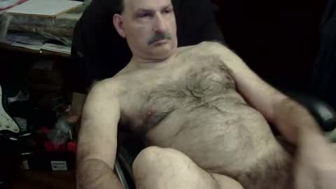 loades182025 online show from February 8, 4:38 am