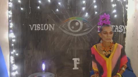 LA LOBA online show from December 4, 7:06 am