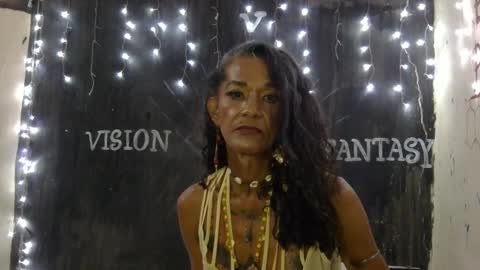 LA LOBA online show from December 25, 5:05 am