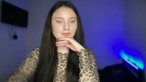 locaalis1 online show from November 4, 4:28 pm