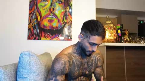 Snapshot of logan_hugh8 chatting on September 15, 6:46 am logan_hugh8 online show from September 15, 6:46 am