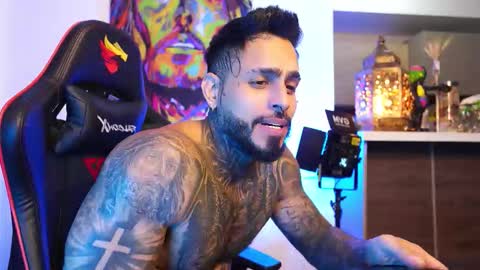 Snapshot of logan_hugh8 chatting on October 11, 11:36 pm logan_hugh8 online show from October 11, 11:36 pm