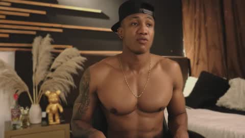 logan_varela online show from January 25, 1:43 am