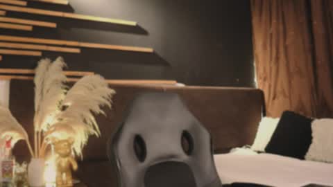 logan_varela online show from January 29, 3:33 am