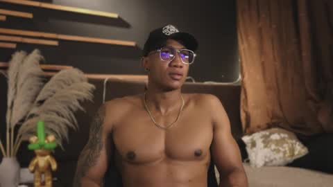 logan_varela online show from January 30, 1:22 am