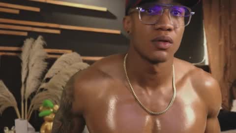 logan_varela online show from February 1, 8:50 am