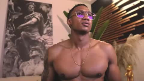 logan_varela online show from February 12, 1:30 am