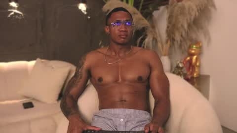 logan_varela online show from February 20, 7:08 pm