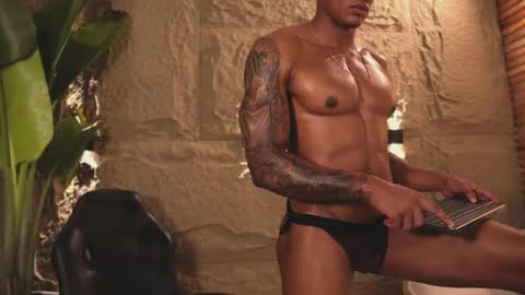 logan_varela online show from March 6, 1:58 am