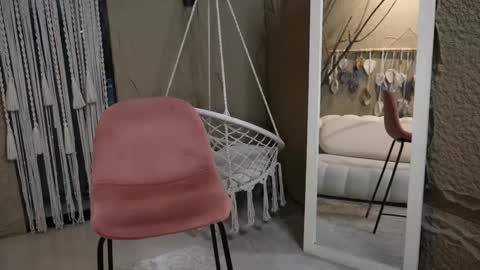 logan_varela online show from September 13, 12:05 pm