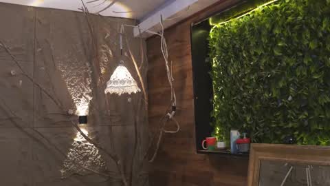 logan_varela online show from September 17, 12:51 pm