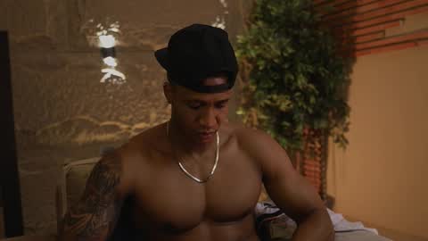 logan_varela online show from November 6, 1:45 pm