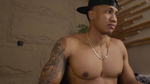 logan_varela online show from February 9, 2:21 pm