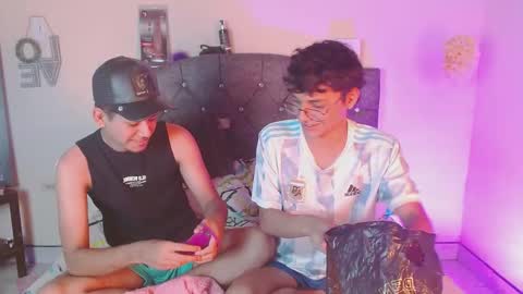 Snapshot of logan_willyams_ chatting on October 28, 10:45 pm logan_willyams_ online show from October 28, 10:45 pm