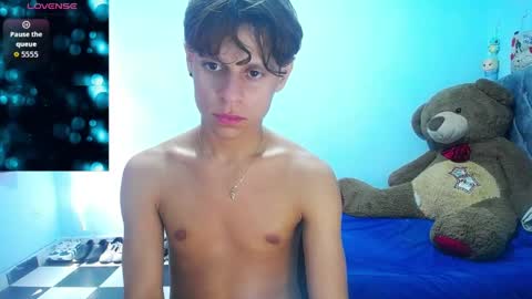 Logan online show from April 4, 7:44 pm