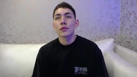 Loganfoster  online show from December 1, 8:03 pm