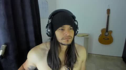 Snapshot of loganhot22 chatting on March 4, 10:02 am Logan online show from March 4, 10:02 am