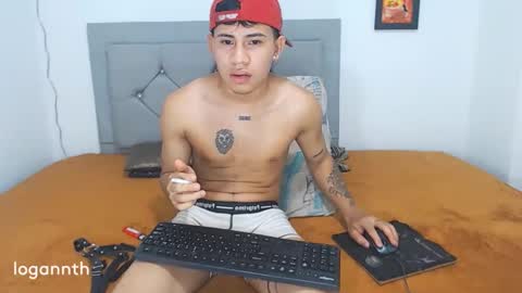 logannthh online show from December 19, 12:23 pm