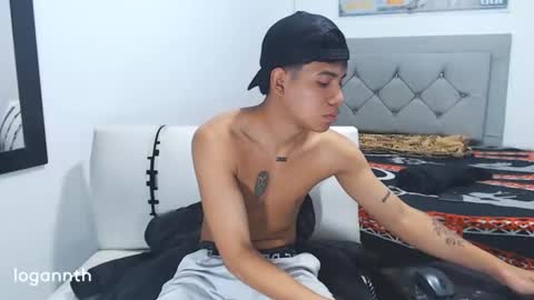 logannthh online show from January 14, 11:16 pm