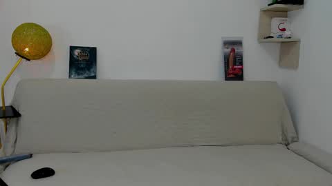 Snapshot of loganoficialx chatting on October 23, 10:47 am loganoficialx online show from October 23, 10:47 am