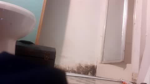 Snapshot of loganpax chatting on October 28, 3:32 am loganpax online show from October 28, 3:32 am