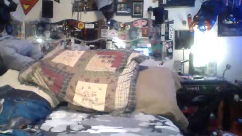 Snapshot of loganpax chatting on December 3, 7:01 pm loganpax online show from December 3, 7:01 pm