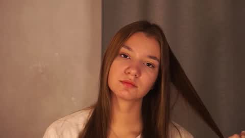 Elza online show from October 16, 7:15 pm