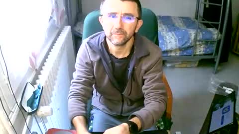 lokoum39 online show from December 9, 8:55 am